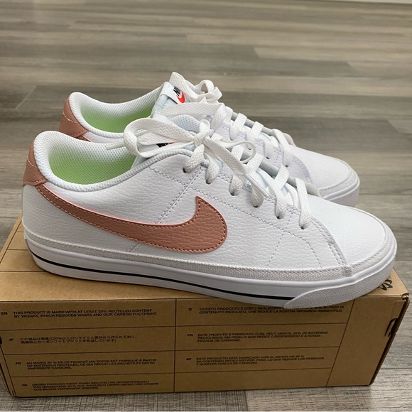 Nike Shoes - Nike shoes